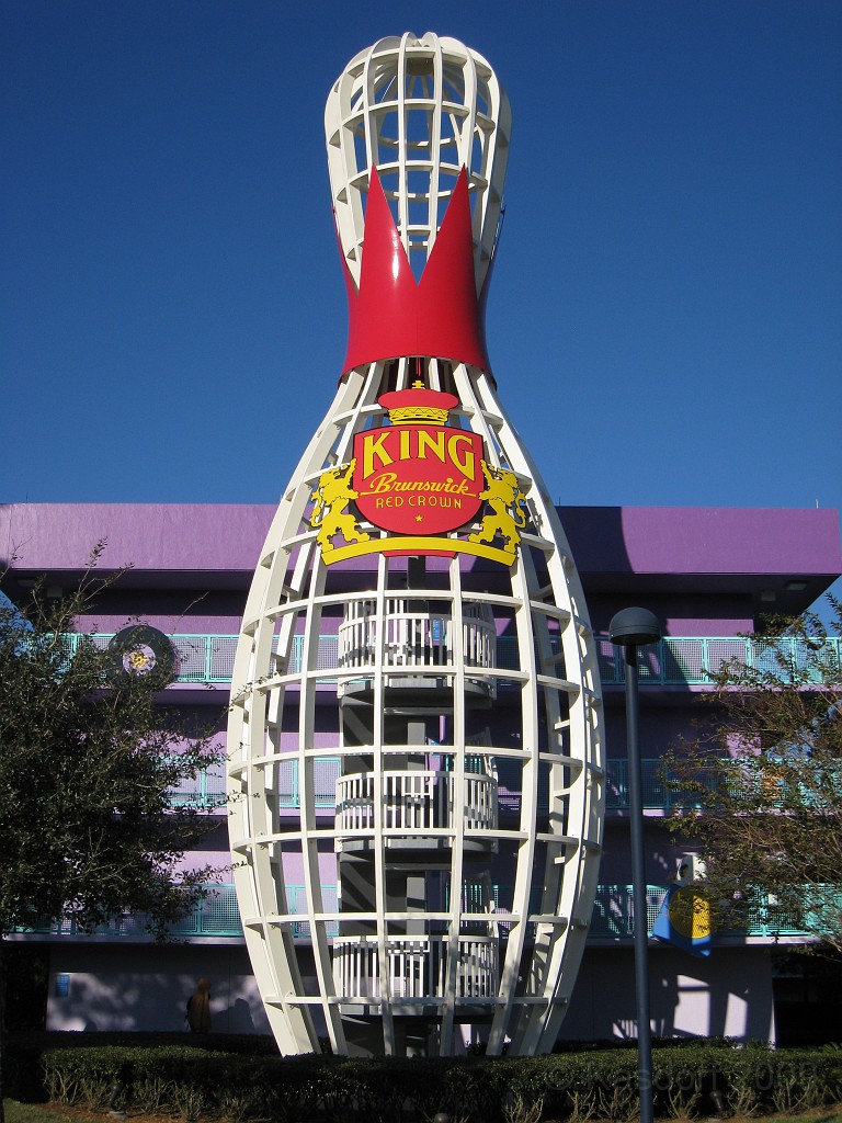 Disney 2010 D1 0590.jpg - January 9-11, 2010 Disney World Florida. Went to run the marathon. Saturday, fly down, check in, go to Expo to pick up packet, then to see Blue Man Group in the evening.